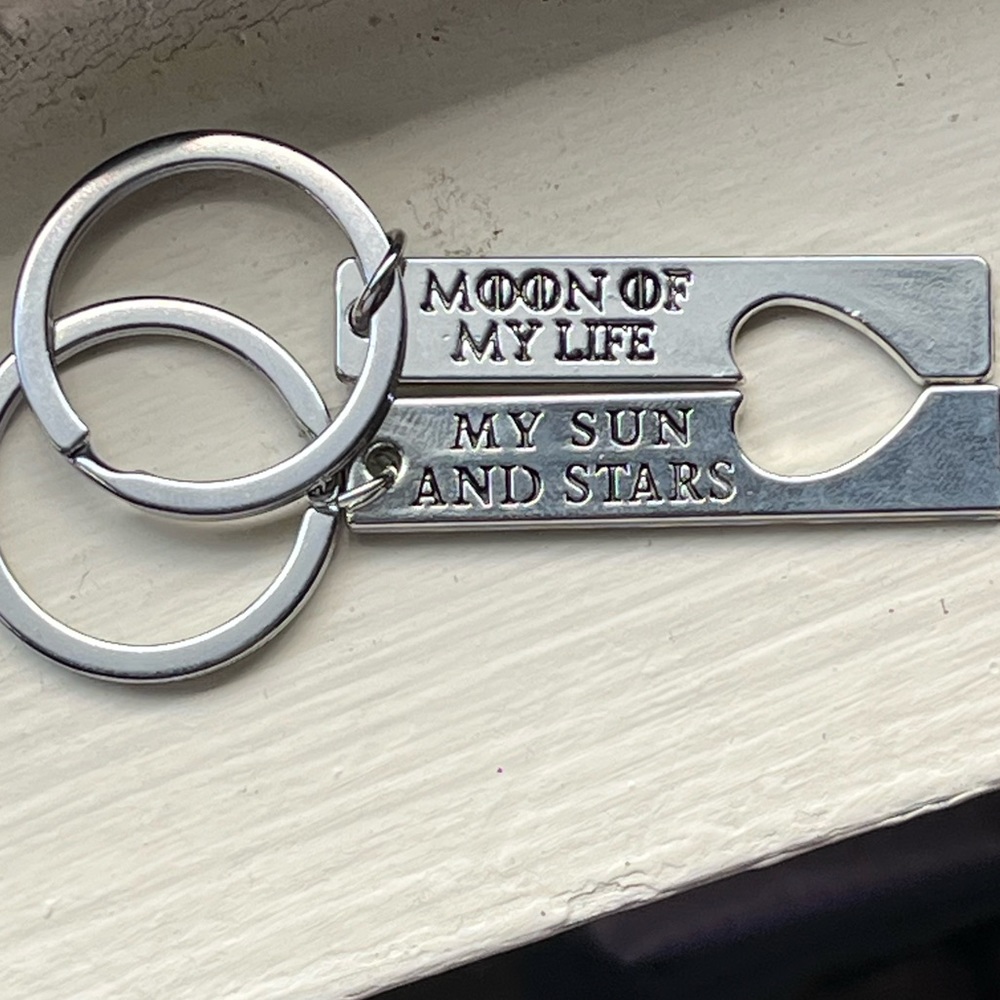 GAME OF THRONES couples silver tone keychains